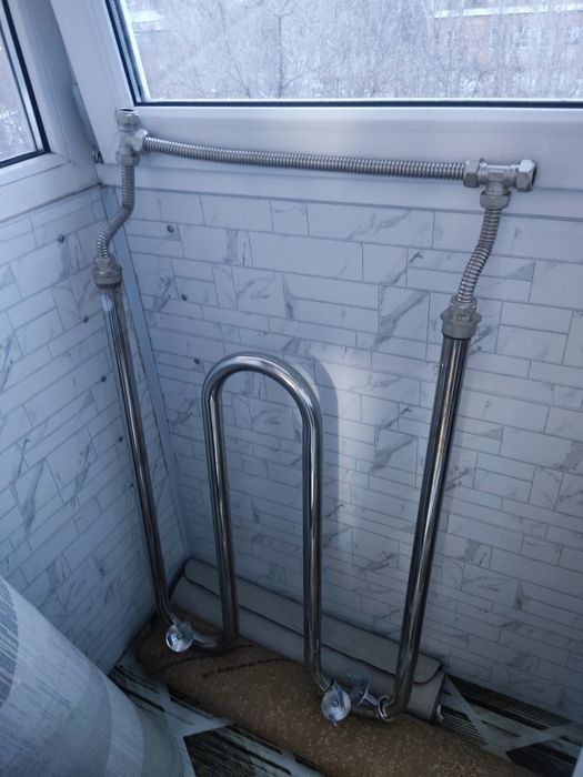 Продам полотенцесушитель почти новый с фитингами