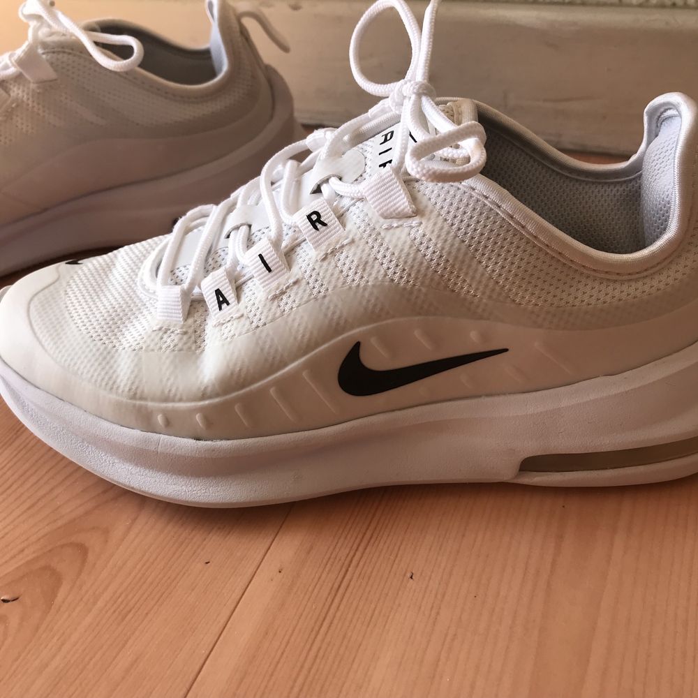Nike AIR MAX AXIS 36 size