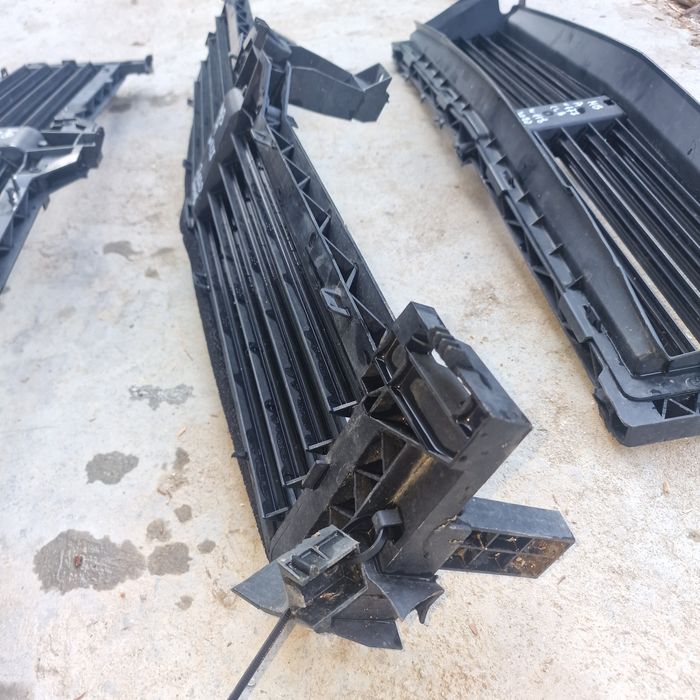 Mercedes Benz A W177  2020 клапи, жалюзи