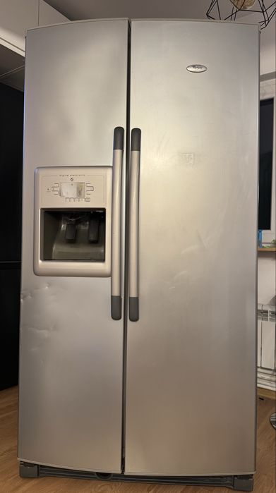 Combina Frigorifica Whirlpool side by side functionala