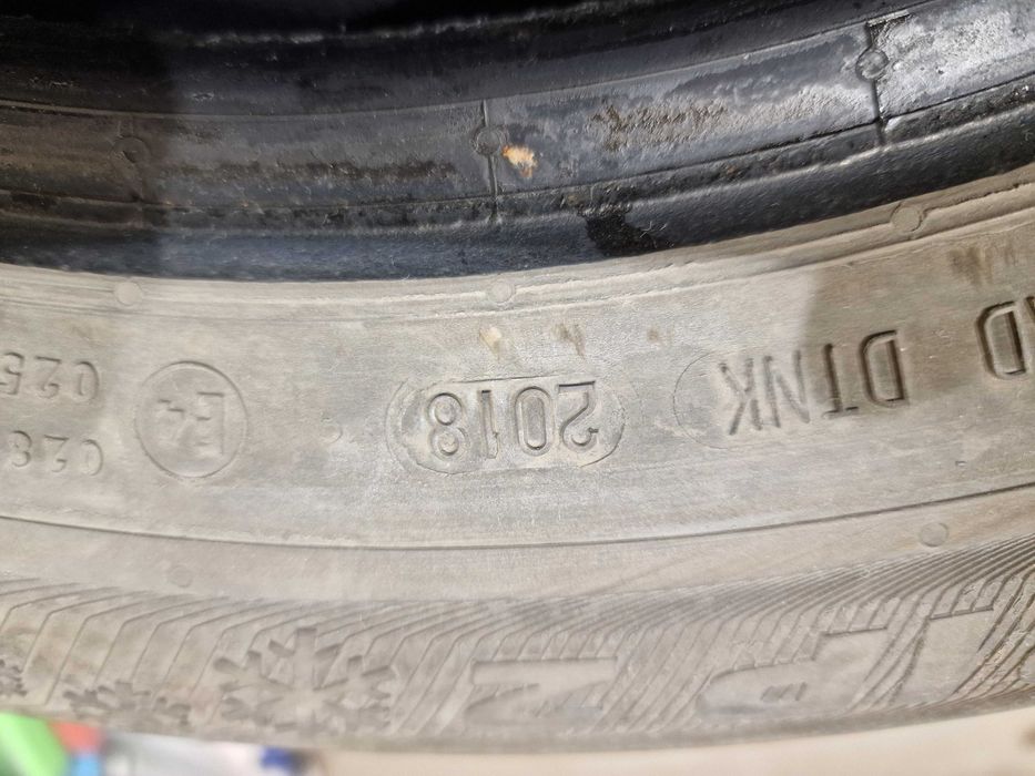 2 бр. зимни гуми SEMPERIT 185/65/15 T