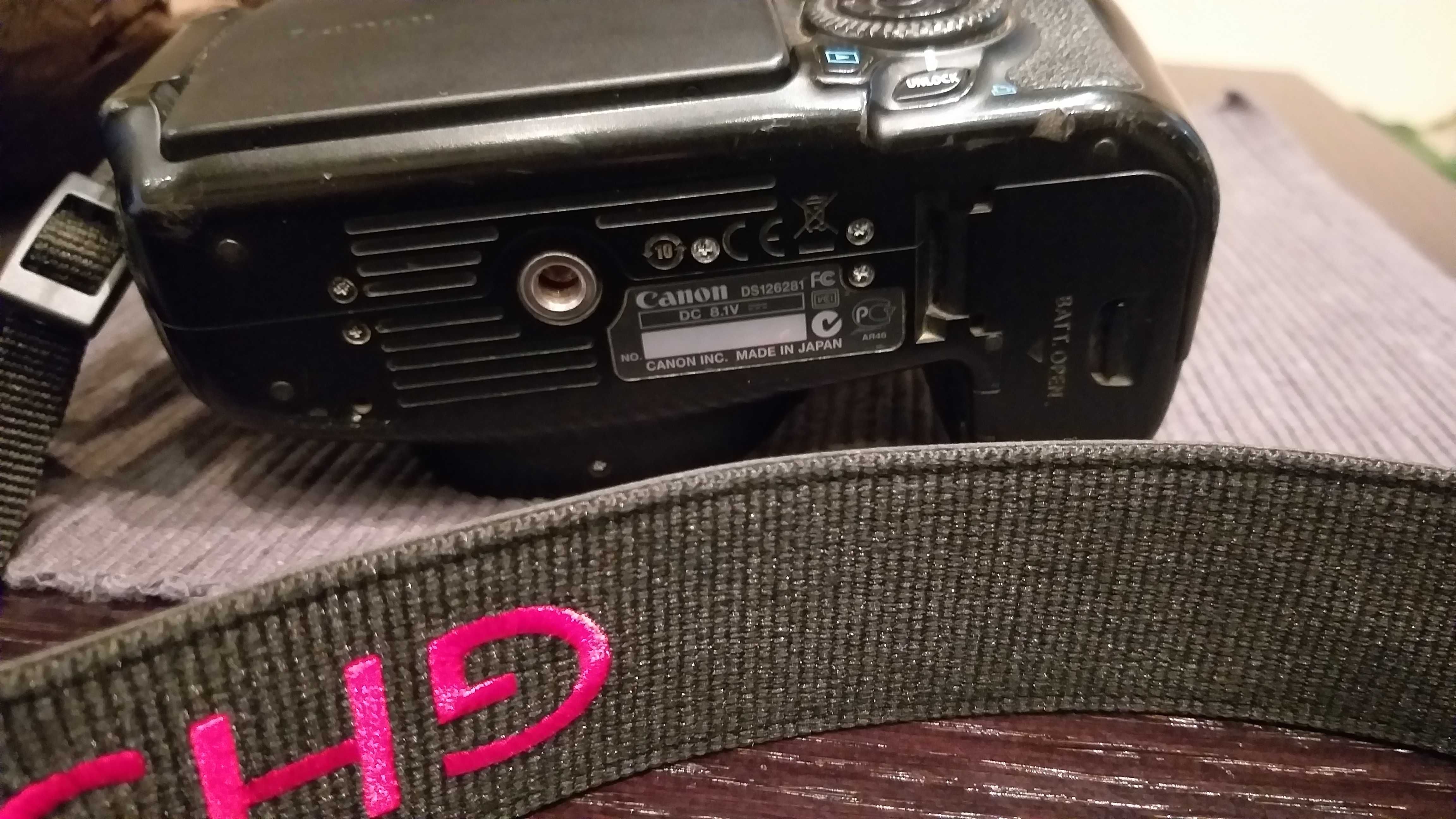 Фотоапарат Canon