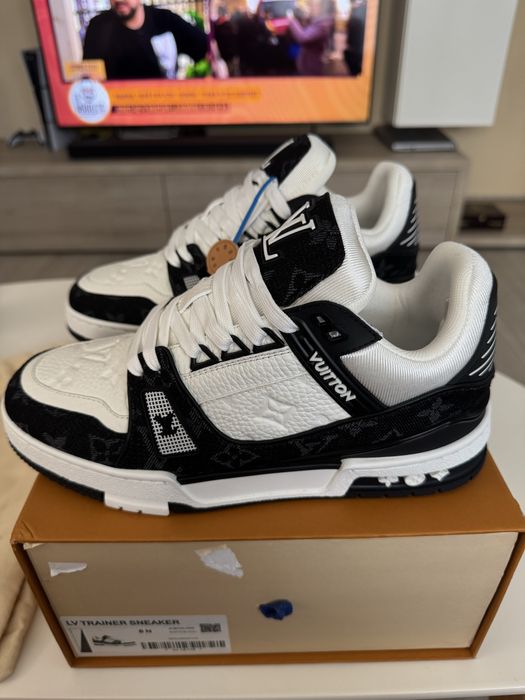Louis Vuitton Trainers full box nr.40