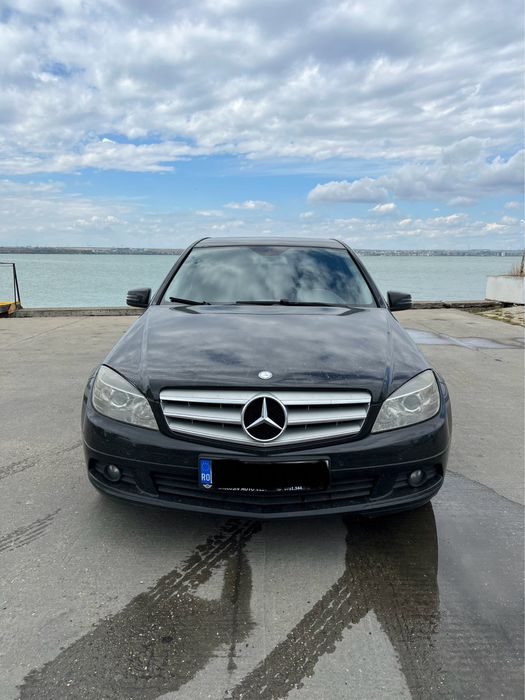 Se vinde Mercedes C Class 2010