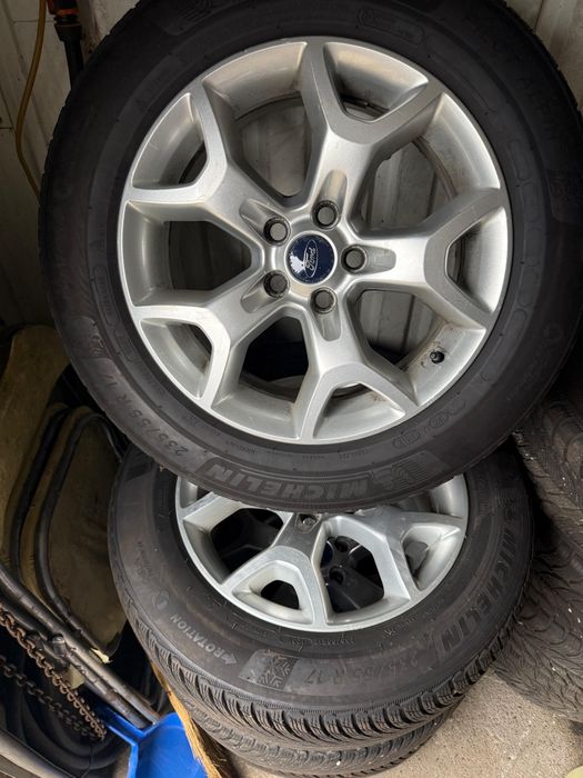 Jante Ford Kuga R17 Michellin DOT 2023