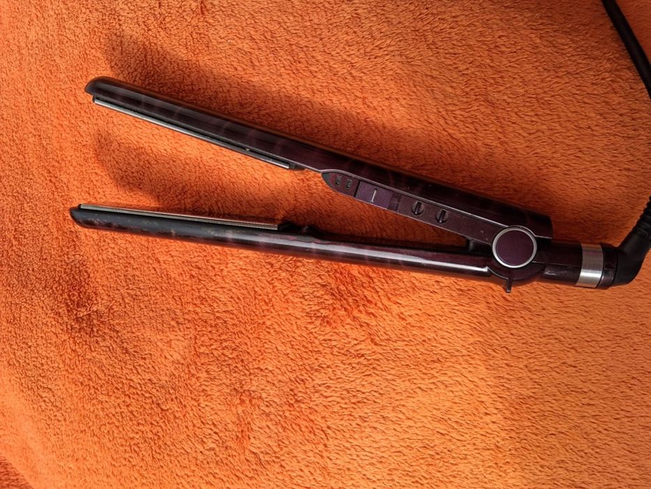 Placa Babyliss Intins sau Bucle