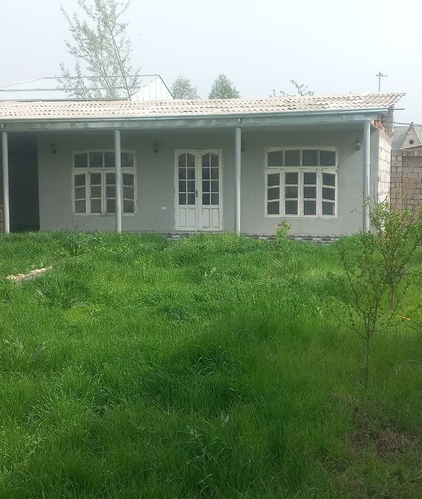 Сотилади дала ховли.