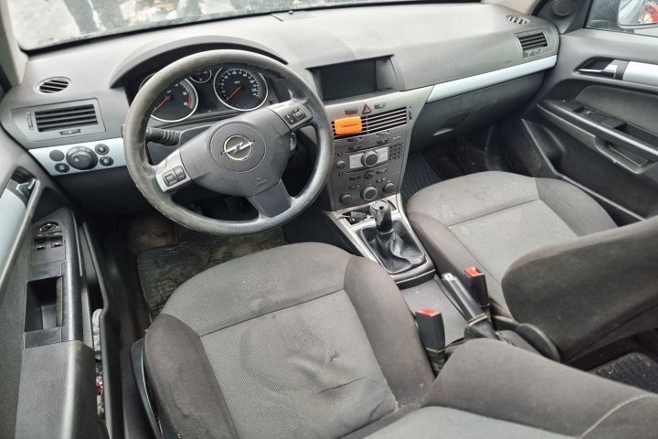 Furtun admisie 1.7 cdti z17dth 13105267 Opel Astra H  [din 2004 pana  2007] seria