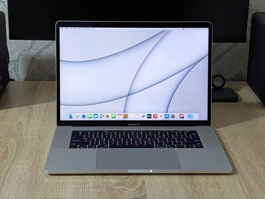MacBook Pro 15" 16/512GB