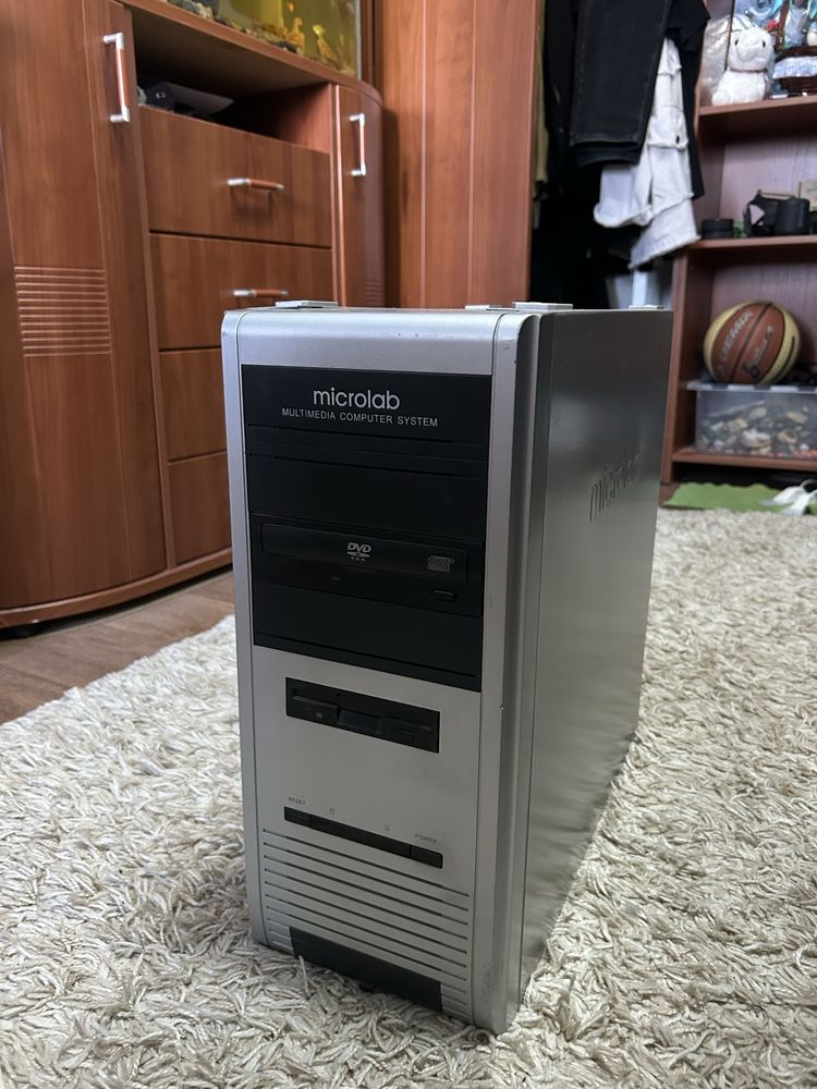 Продам компьютер рабочий