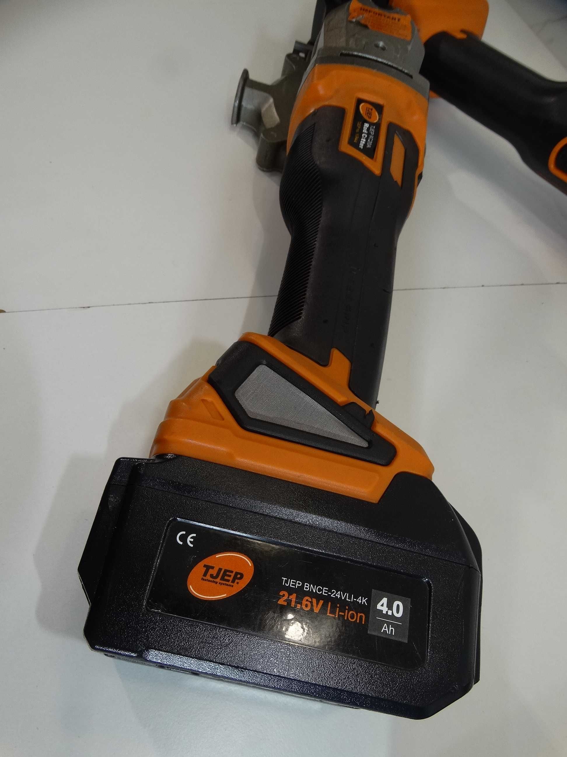 SET  Tjep Rod Cutter RC 20 / 2 x 4.0 Ah - Машина за рязане на арматура
