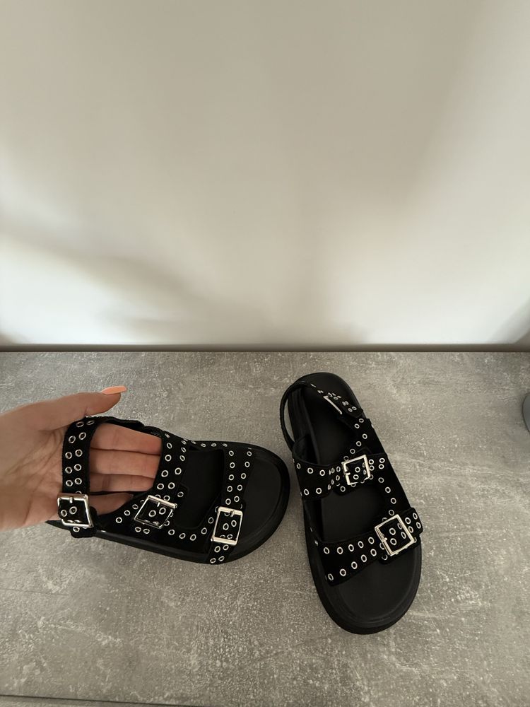 Актуални модели обувки, чехли, сандали- ZARA, H&M, Reserved