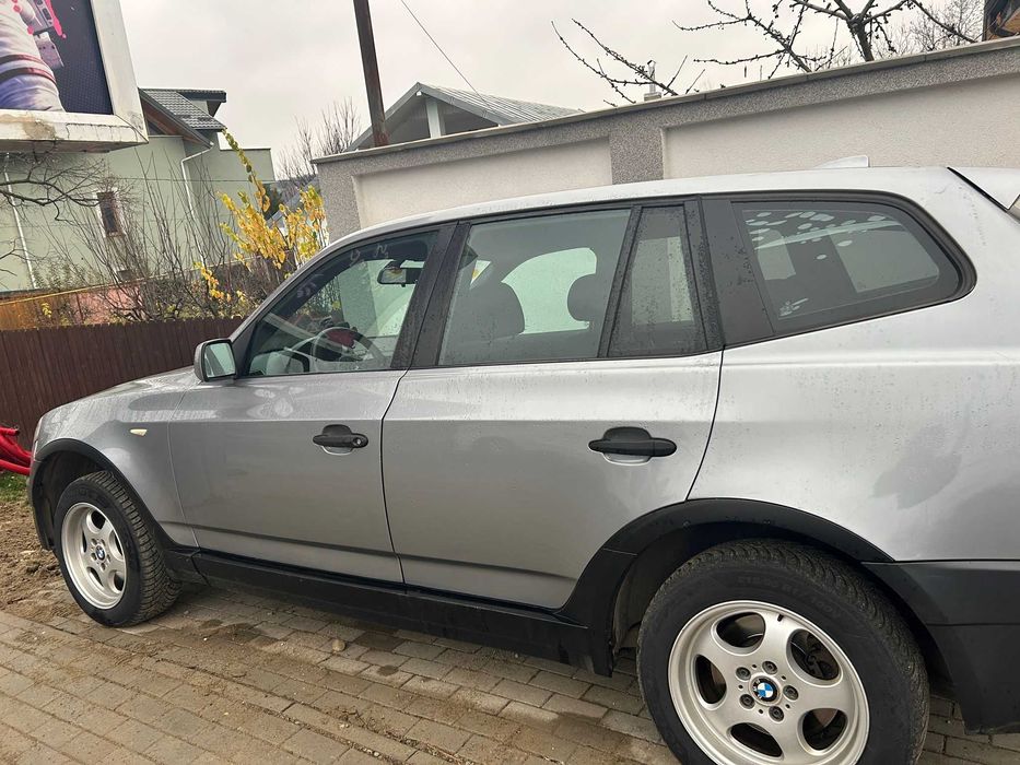 BMW X3 2.0d 2004 – Îngrijit, mașină de familie