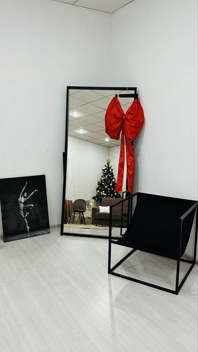 Ищу на суб аренду, визажист, бровист или для творческой деятельности