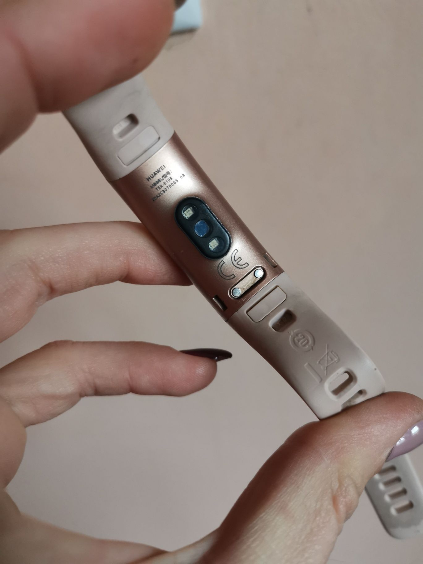 Huawei band 4 pro