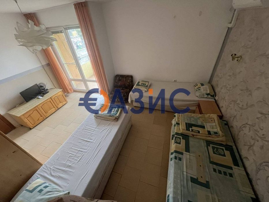 # 33791254 Тристаен апартамент в обикновена къща, Слънчев Бряг