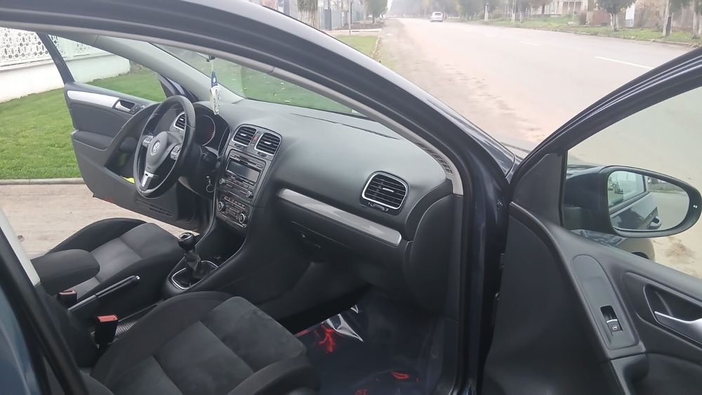 VW Golf VI HigLine 2.0 TDI / 2011 E5