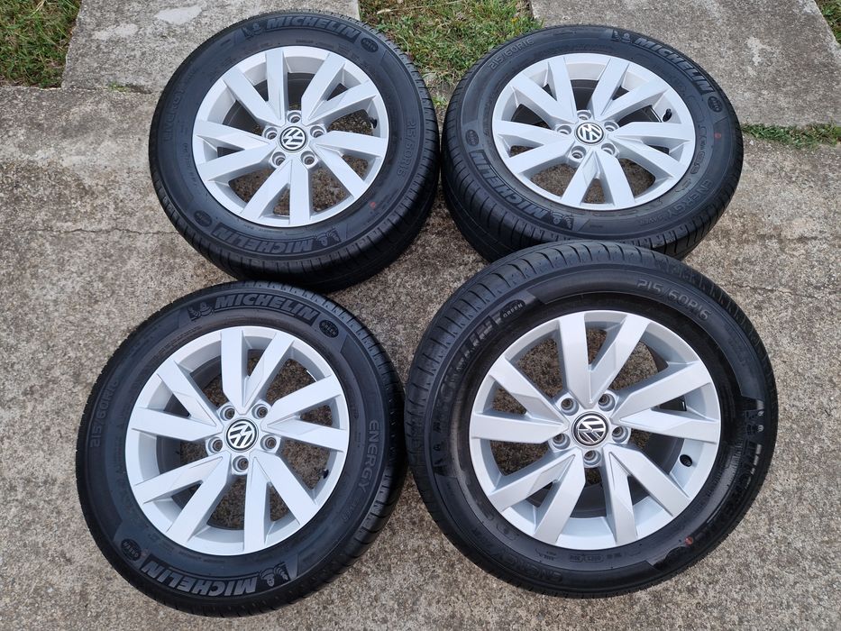 Jante Vw Passat B8 5x112 anvelope vara 215 60 16