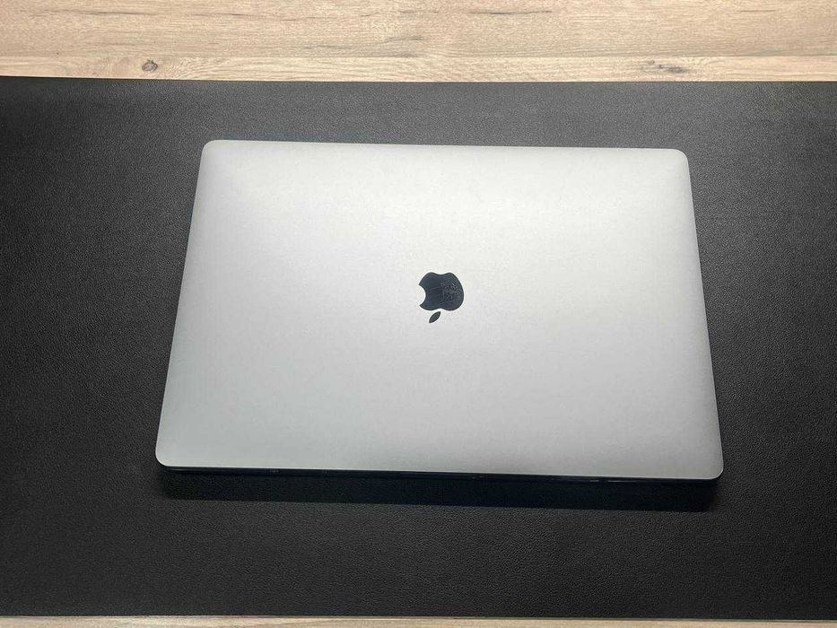 MacBook Pro 16 (i7 - 2019),  16 GB RAM  * 512 GB SSD ($488)