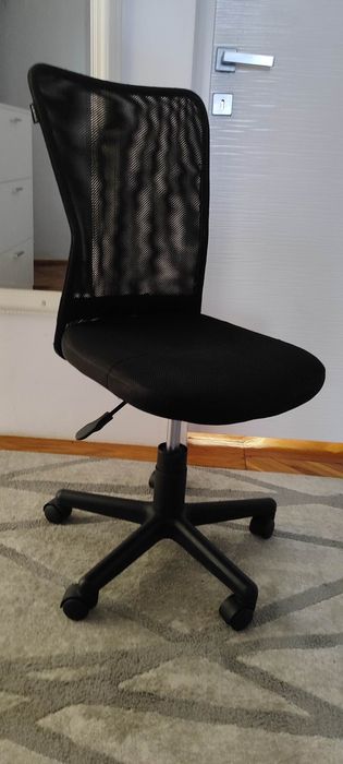 Scaun birou reglabil pe înălțime