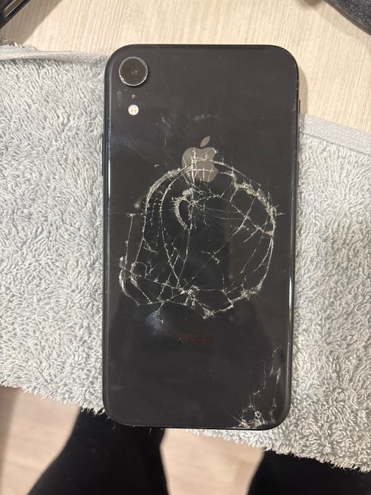 iPhone xr без ганрантий