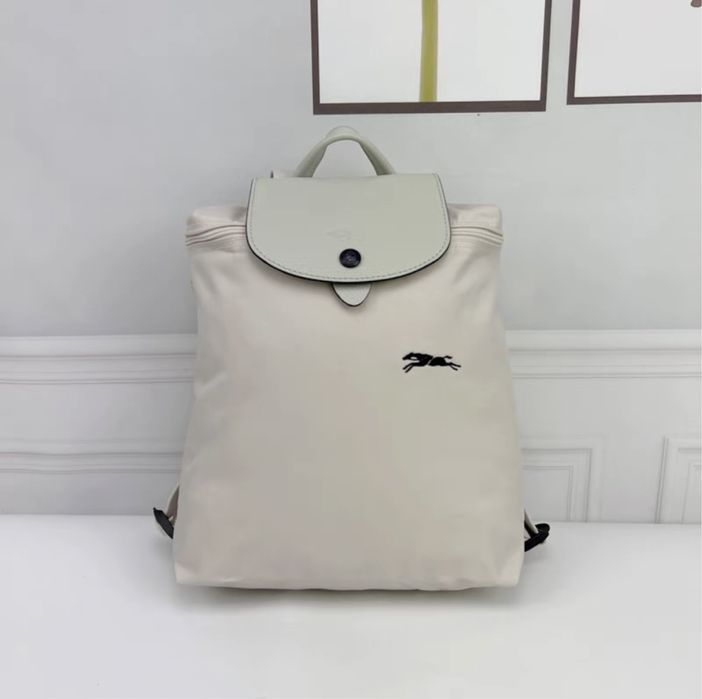 Продам рюкзак сумку Longchamp