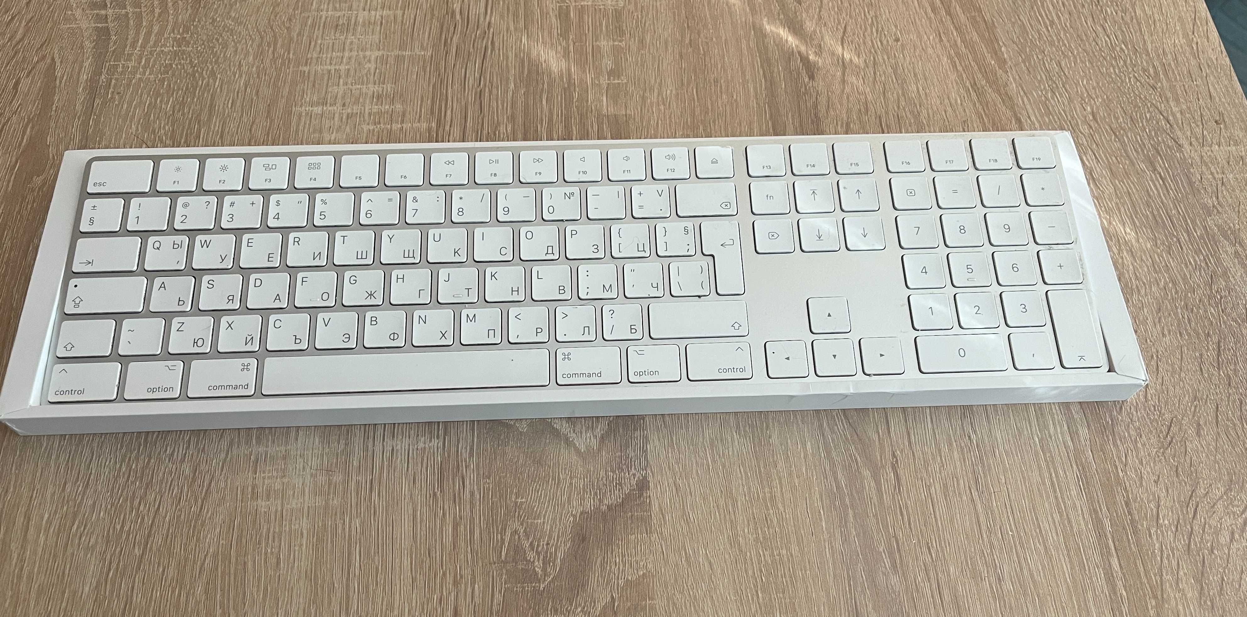 Apple Magic Keyboard with Numeric Pad, като нова