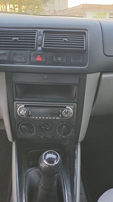 Продавам VW голф4