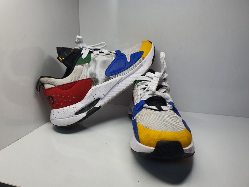 Кецове Air Jordan 

Носени,но в отлично състояние. 

Размер 44 стелка