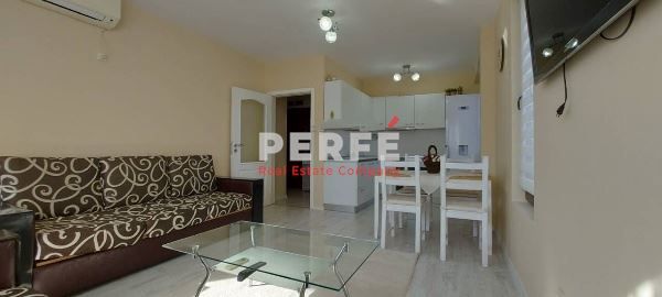 Дава се под наем Тристаен апартамент в Бургас, Изгрев - 92 кв.м за 663 € - Снимка #2