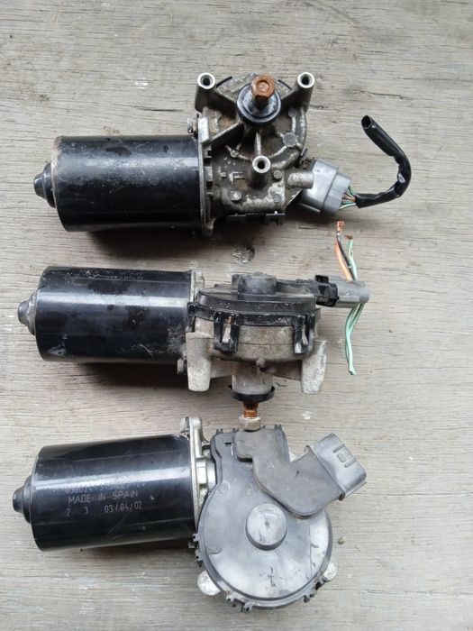 Моторчик дворников стекло очистителя Ниссан Альмера Тино