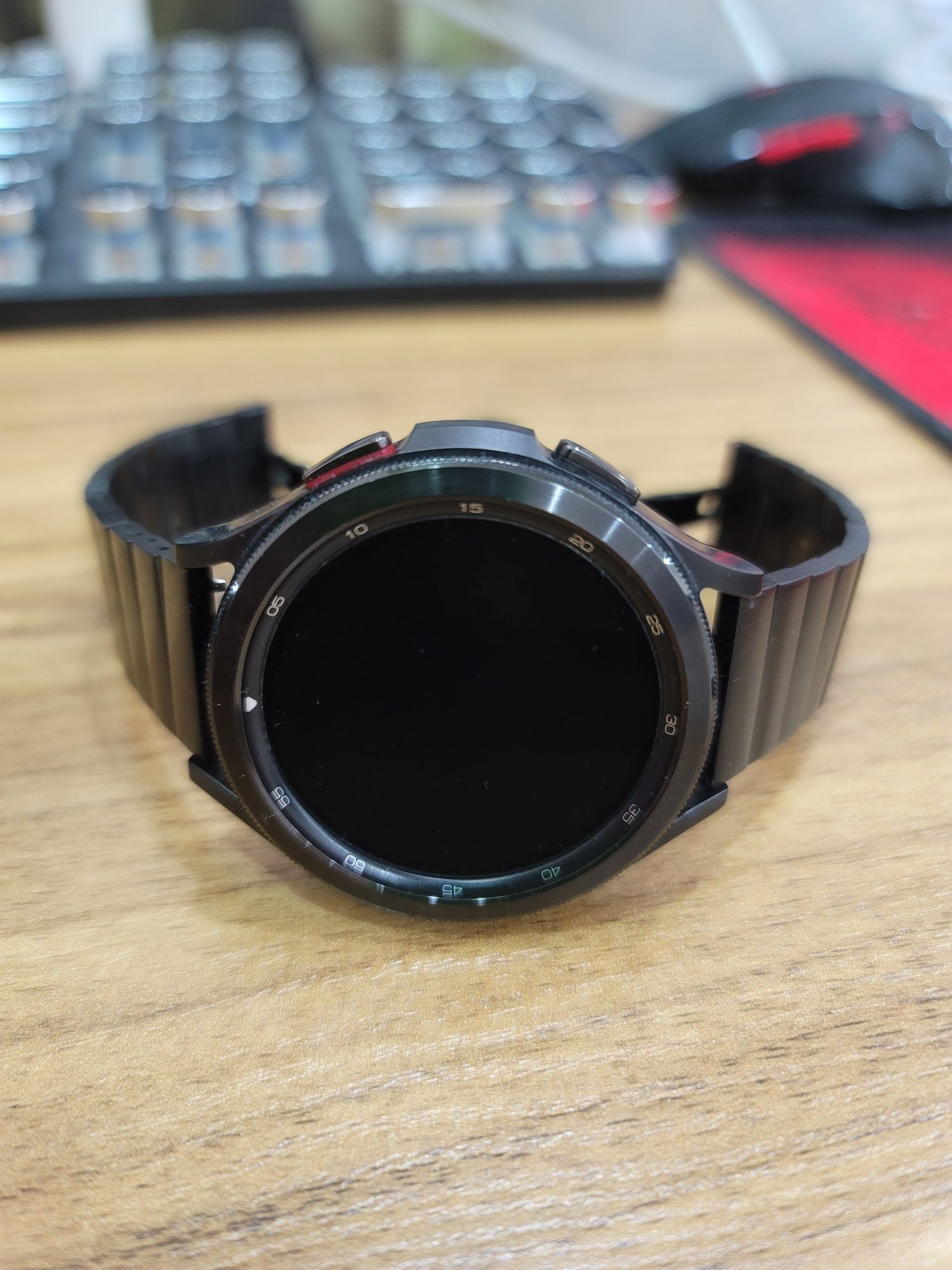 Продам часы Samsung Galaxy Whatch4 Classic 46mm (sm-R890)