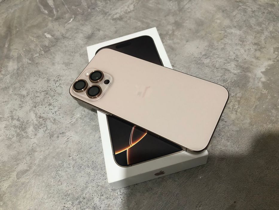 Срочно продам айфон 16 про макс