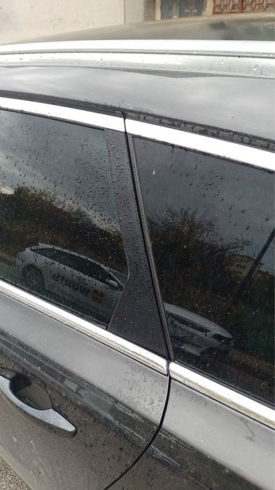 Пежо 508 лайсни врати