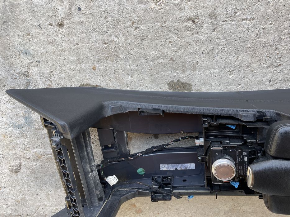 Cotiera Piele / Consola Centrala E Class W212 / S212