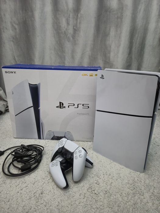 Playstation 5 Slim ; 2 джойстика ; Плейстейшен 5 с дисководом слим ; П
