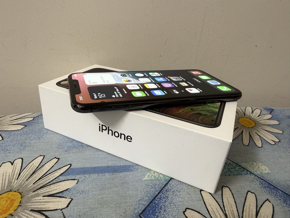Apple iPhone XS Max, 64GB, Space Gray