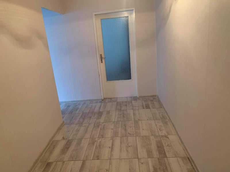 Дава се под наем Тристаен апартамент в Пловдив, Западен - 90 кв.м за 346.8 € - Снимка #1