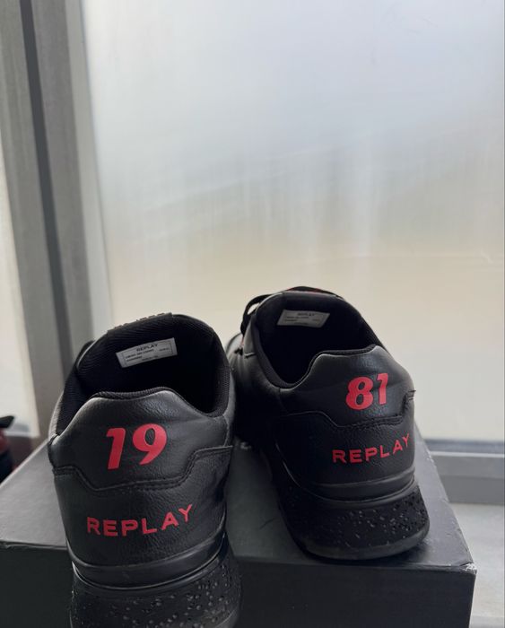 Обувки на Replay
