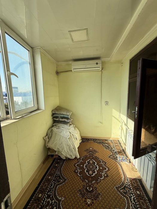 Срочно продаю квартиру 1пер2 чиланзарском районе собир Рахимов