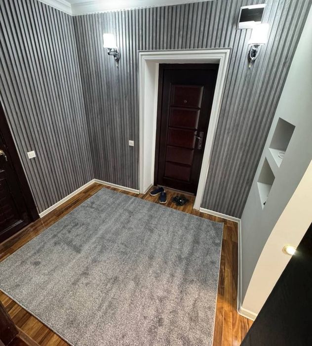 Yunus Rajabiy metro bekati yaqinida sherglikka yoki oilaga kvartira bo