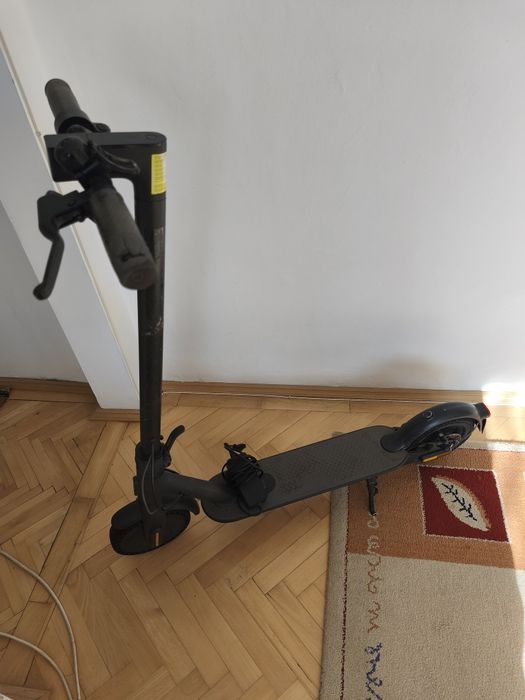 Trotineta electrică