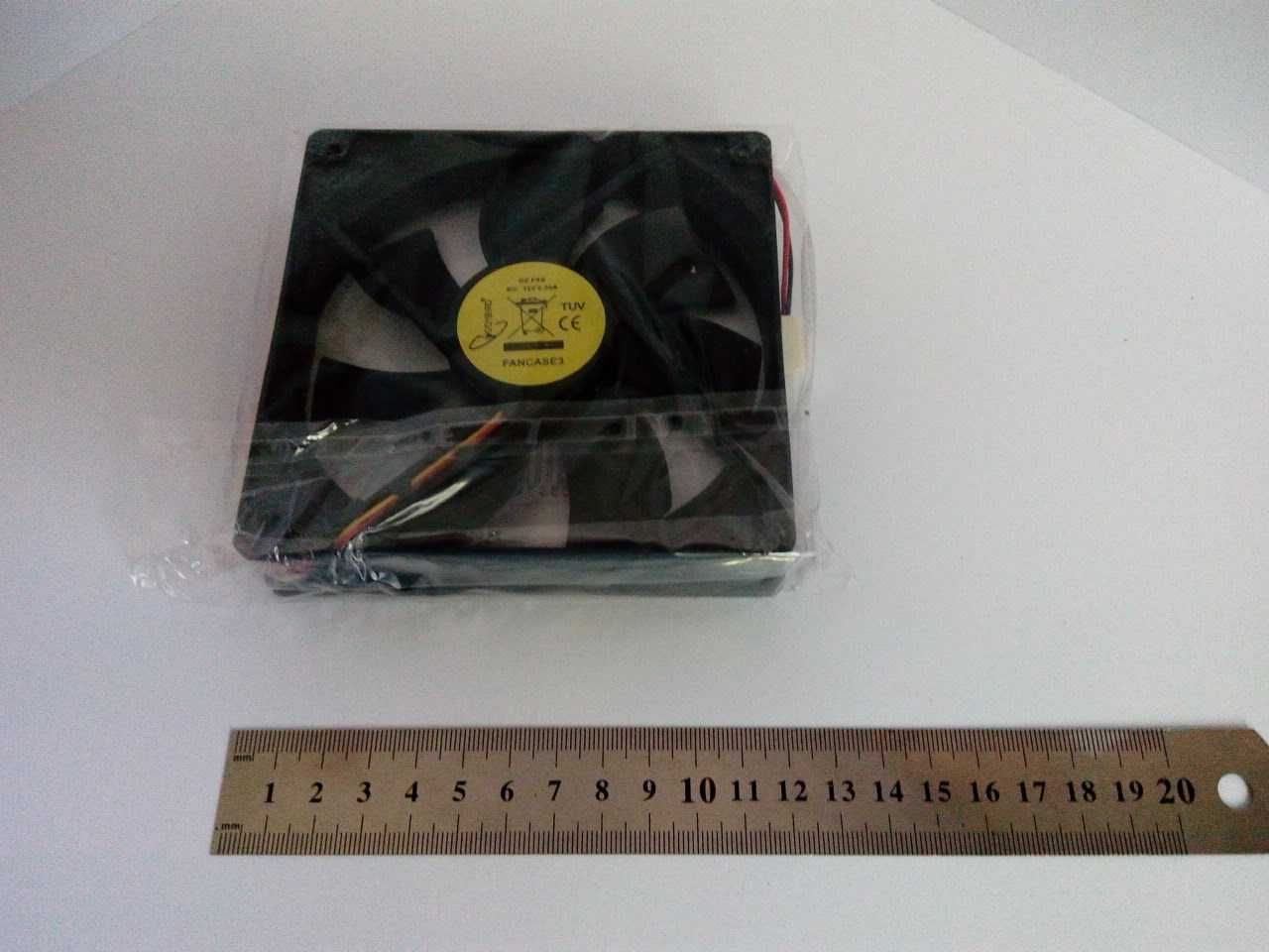кулер для системного блока 12 см. 3 pin