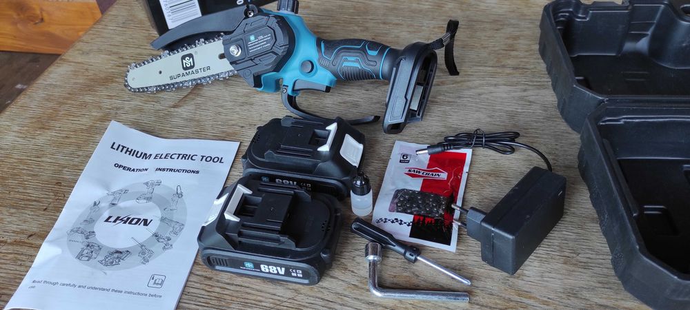 Fierastrau manual Supamaster portabil si eficient