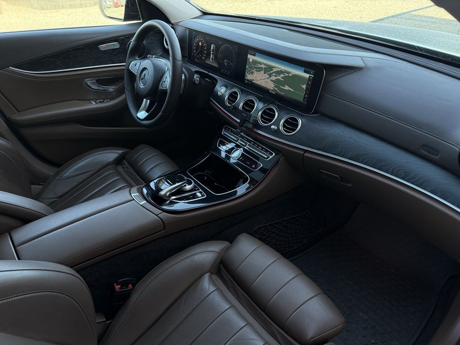 Mercedes-Benz E-Class E220d, 194cp, 9g Tronic, Camere 360,Bord digital