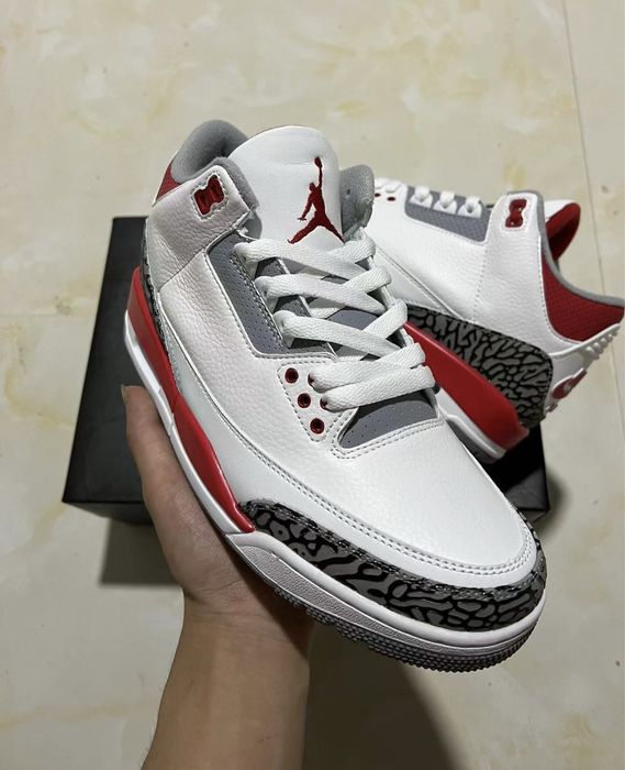 Air Jordan 3 Retro Fire Red (2022)