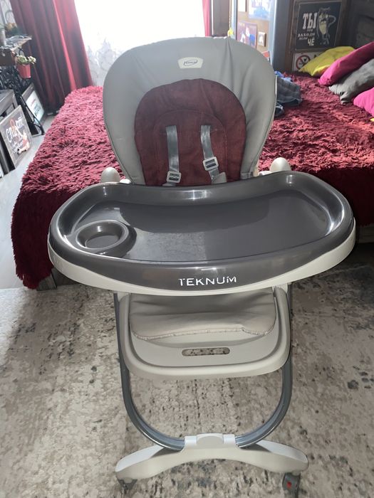 Продам стульчик для кормления Teknum