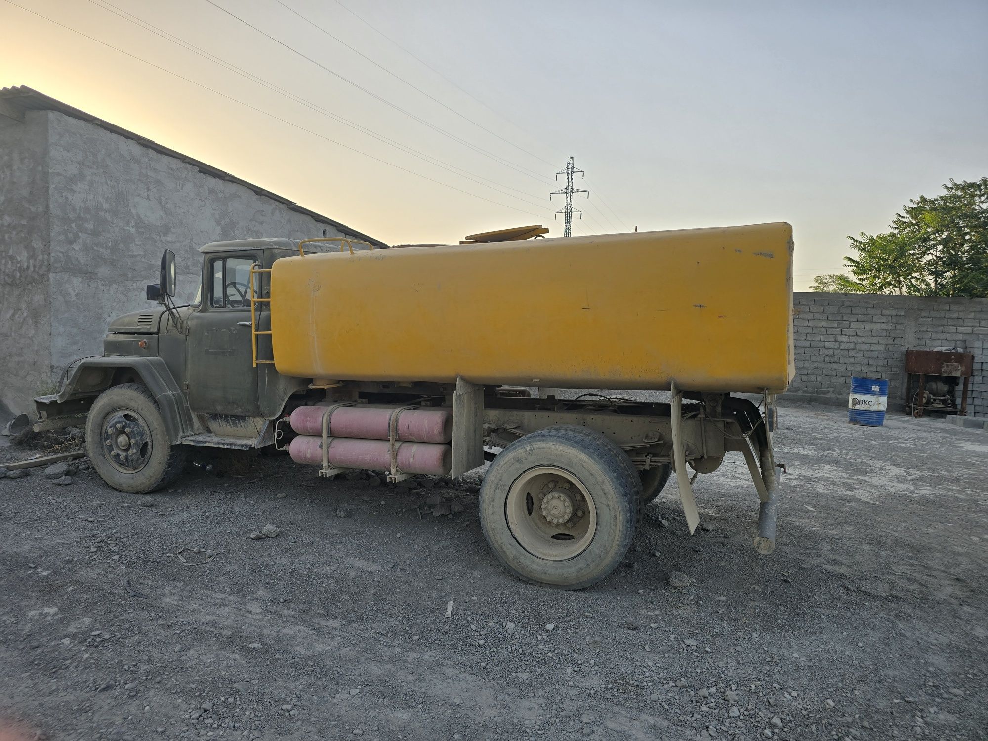 Zil vadavoz sotiladi