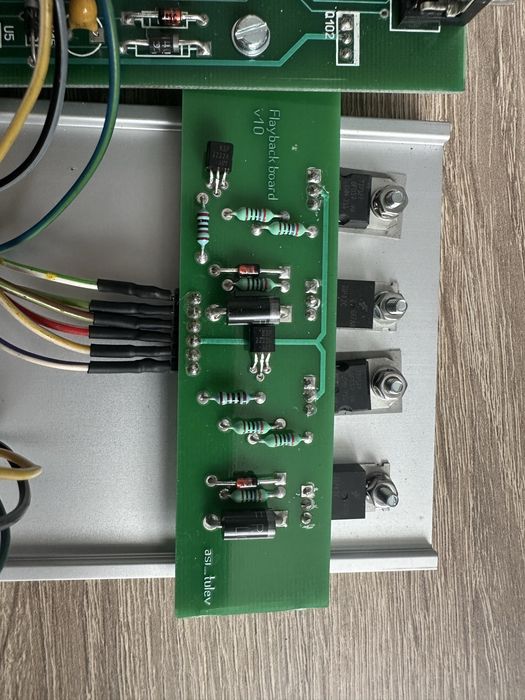 Продавам Мега 2 екстра (Megasquirt V2.5.3) за 4 и 8 цил.