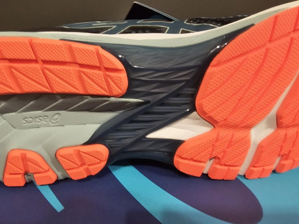 Asics GT-20008 мъжки маратонки номер 53